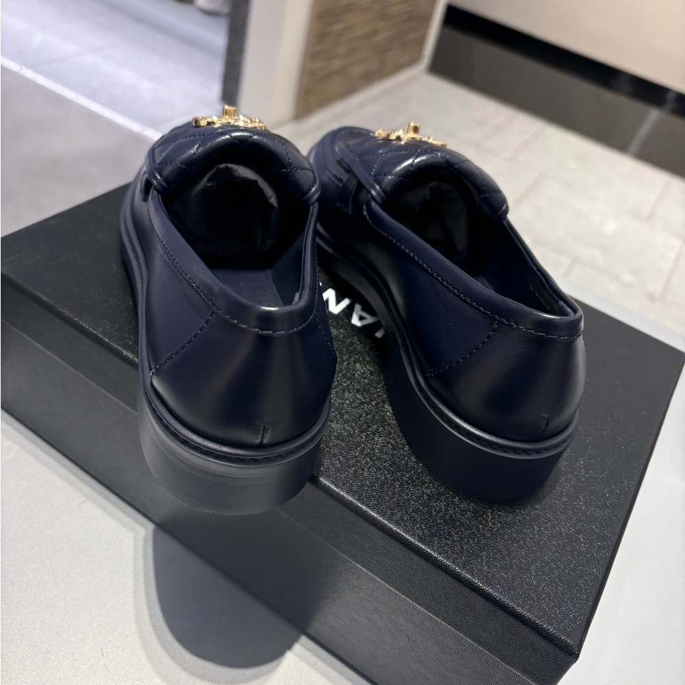 Chanel Navy Blue Loafers for Women - Picture 4 of 7